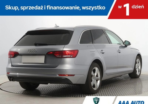 Audi A4 cena 70000 przebieg: 231114, rok produkcji 2016 z Kutno małe 301